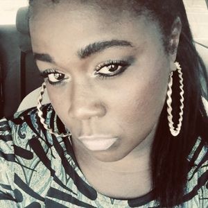 Meet your Posher, Kendra